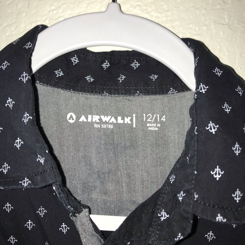 💥black boy shirt💥 - Picture 2 of 3